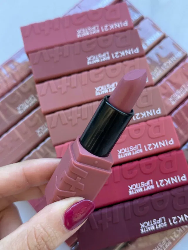 Producto - LipStick Soft Matte Pink21
