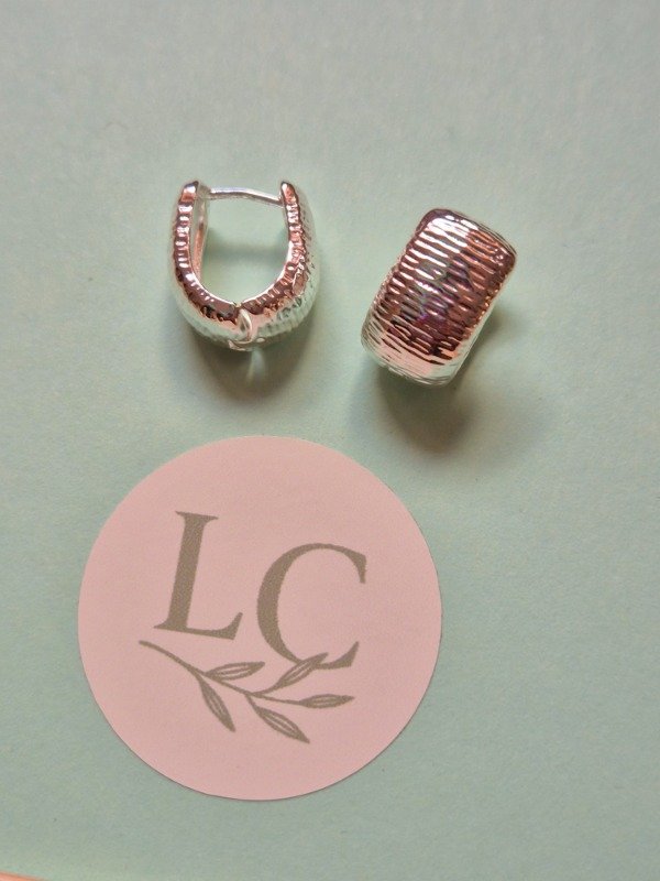 Producto - Argolla reticulada ancha