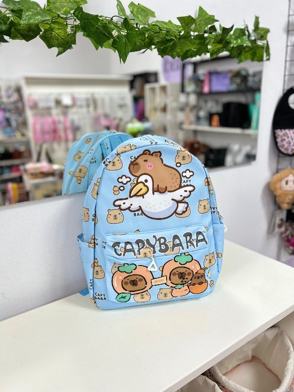Producto - Mochila Capibara celeste