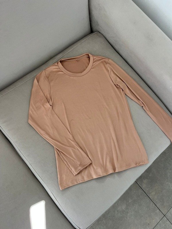 Producto - REMERA BASICA BEIGE T.U