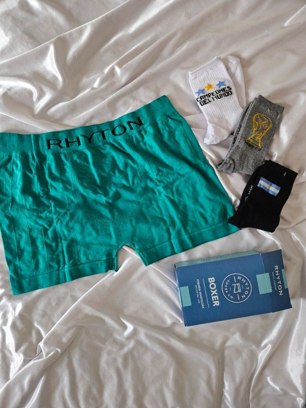 Producto - BOXER RHYTON LISO + MEDIA DE REGALO