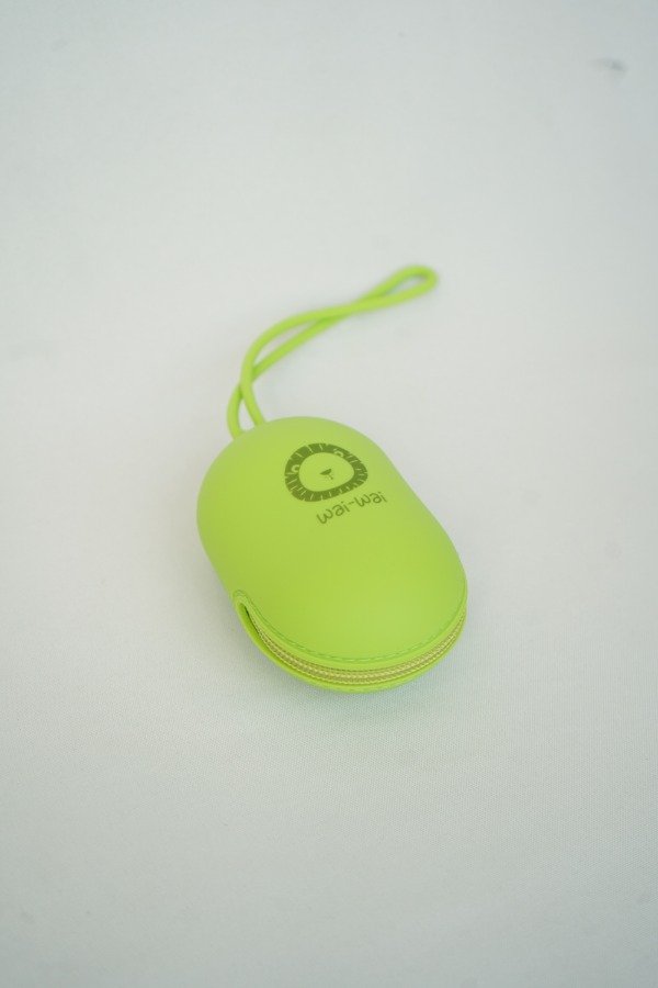 Producto - Estuche para chupete oval con cierre Wai-Wai