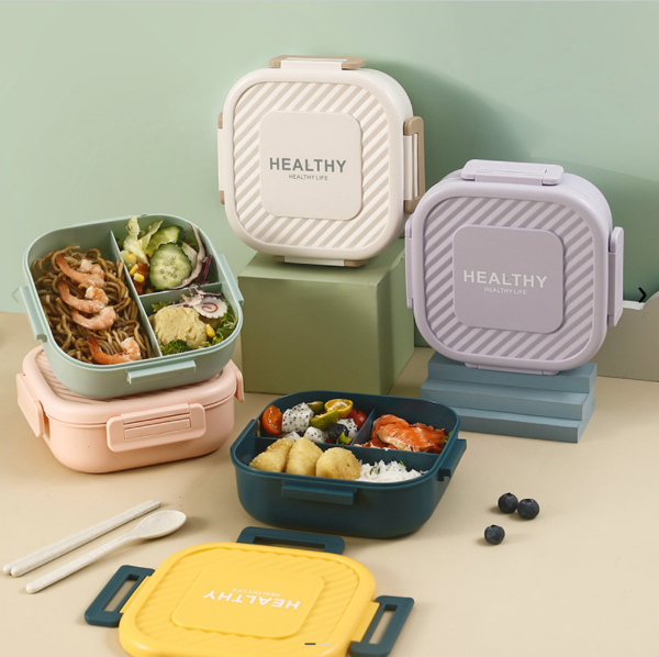 Producto - TUPPER  CON 3 DIVISIONES Y CUBIERTOS