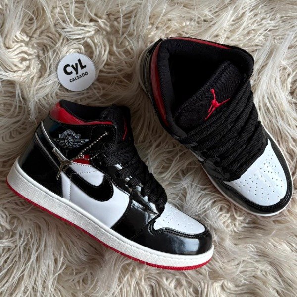 Producto - Jordan Botita Charol Negro/Rojo