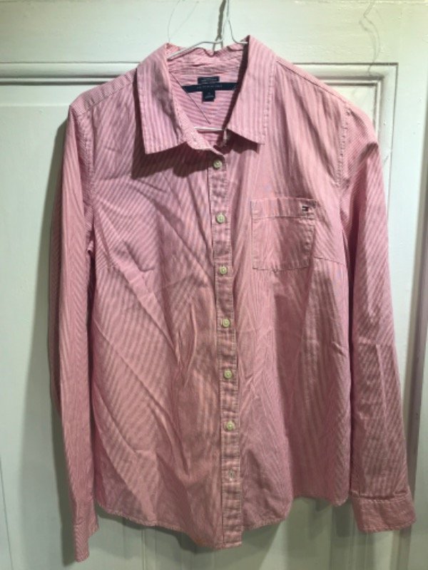 Producto - Camisa TOMMY HILFIGER a rayas rosas/blancas- Talle M- PRECIO: 40x
