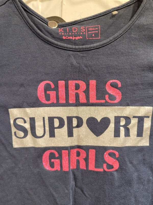 Producto - Remera EL CORTE INGLÉS azul logo fucsia y plateado Talle 4 años - PRECIO: 9X - 2
