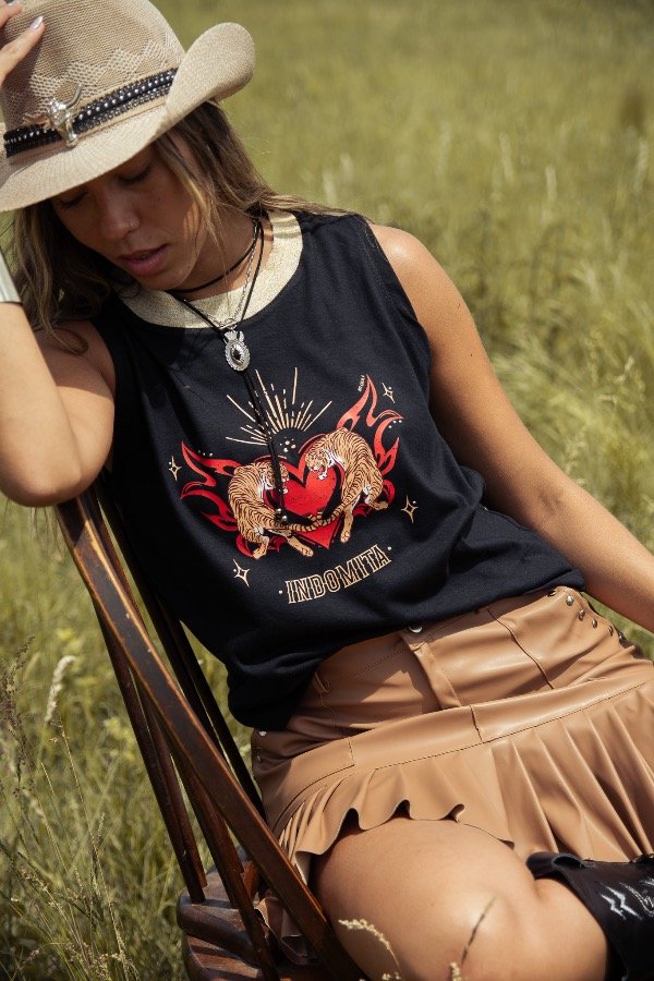 Producto - Musculosa Indómita