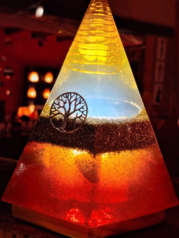 Producto - Lampara Piramide De Orgón Grande Hexagonal - 0
