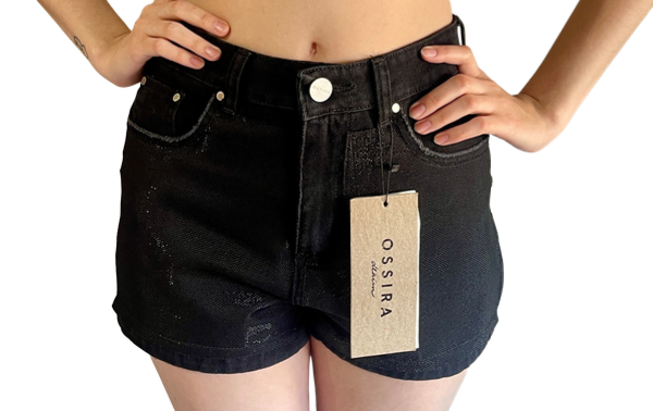 Producto - Short gabardina c/parche foil