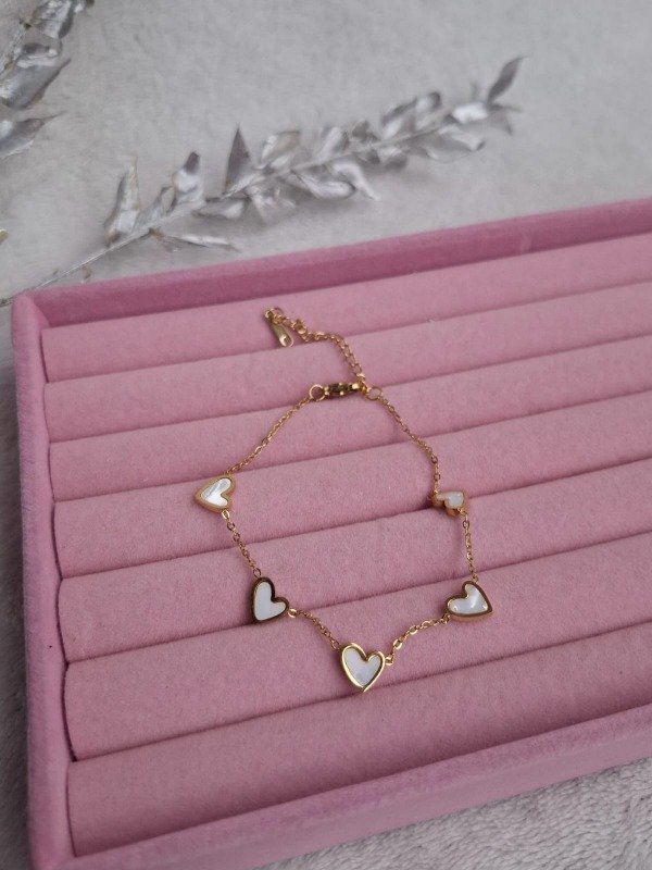 Producto - Pulsera corazones blancos
