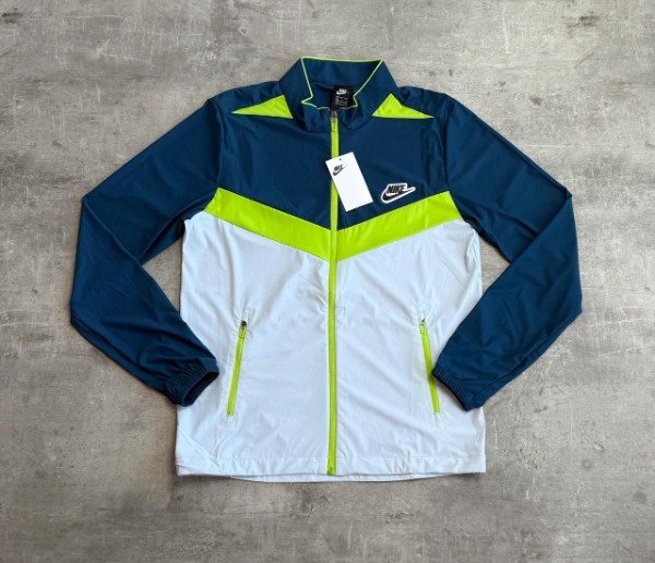Producto - Campera rompeviento 5
