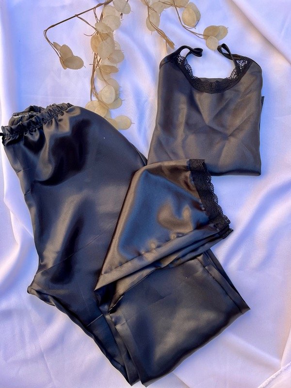 Producto - Pijama acetato negro