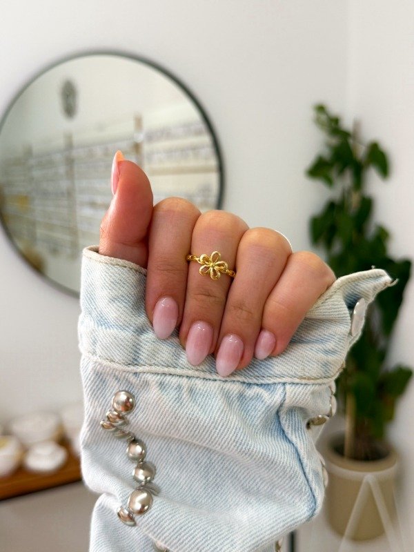 Producto - Anillo bañado en oro flor talle 8