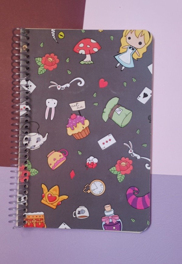 Producto - Cuaderno Alicia y el conejo