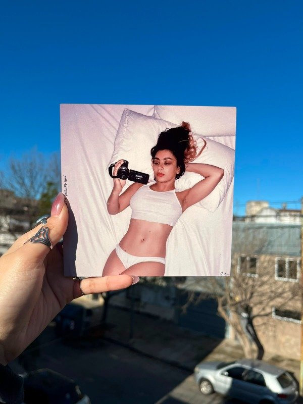Producto - Charli xcx - how i'm feeling now
