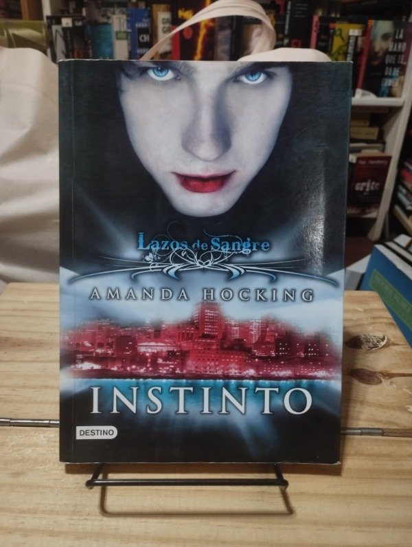Producto - INSTINTO - Amanda Hocking