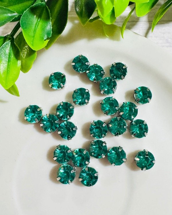 Producto - 8MM REDONDA VERDE ESMERALDA