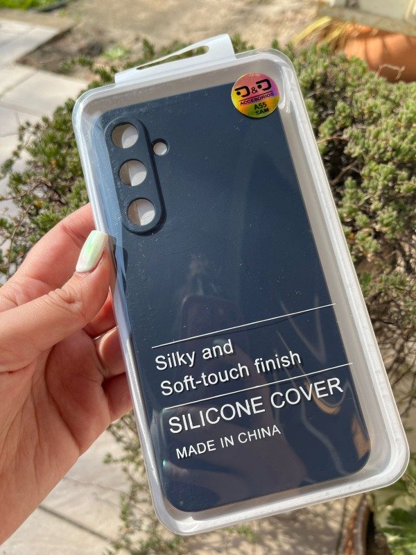 Producto - Silicona azul con felpa