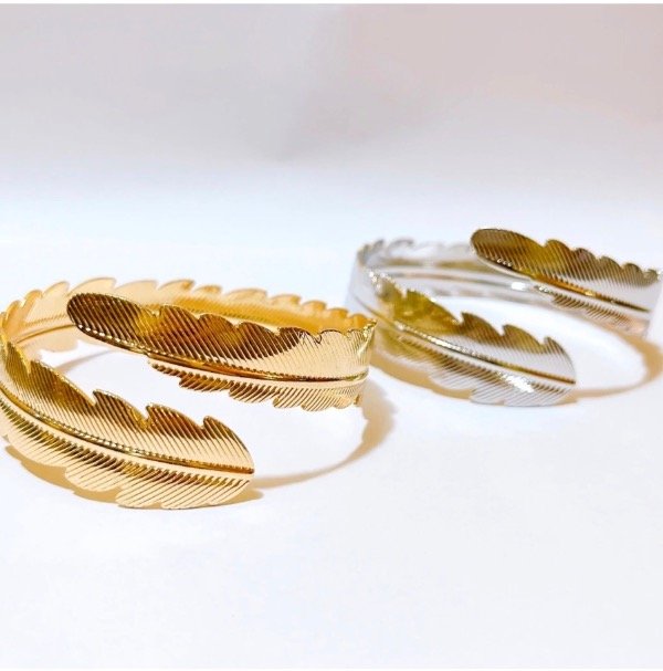 Producto - Brazalete pluma 1 U