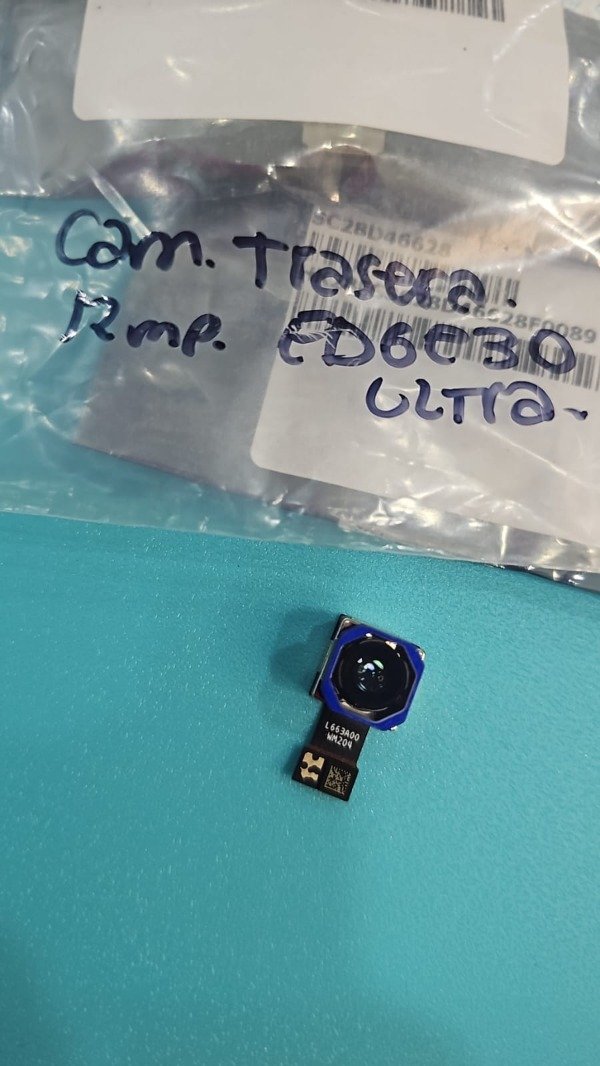 Producto - CAMARA TRASERA MOTOROLA EDGE 30 ULTRA 12MP ORIGINAL NUEVA