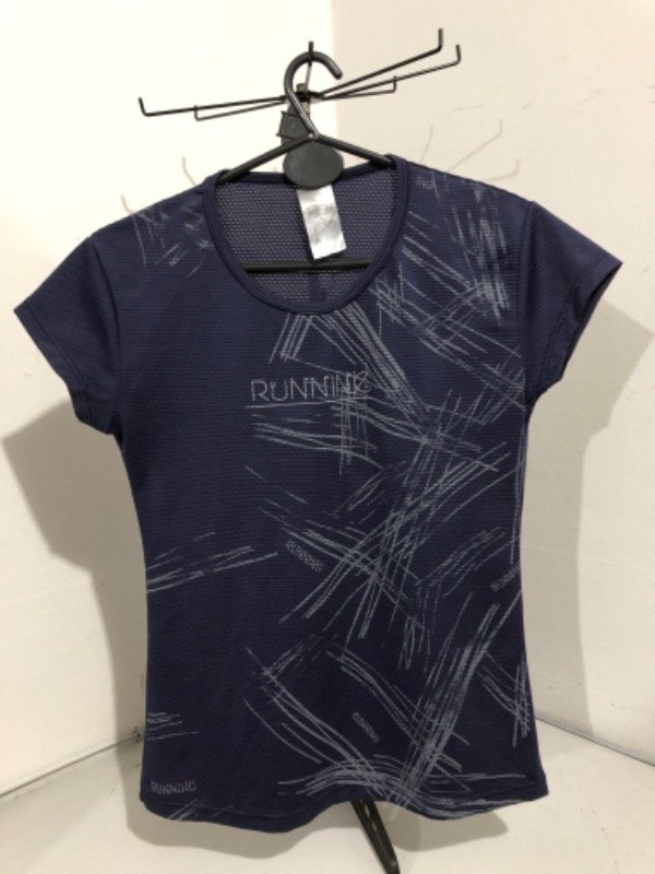 Producto - Remera deportiva //run// talle M