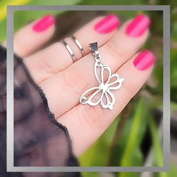 Producto - Dije mariposa calada 2