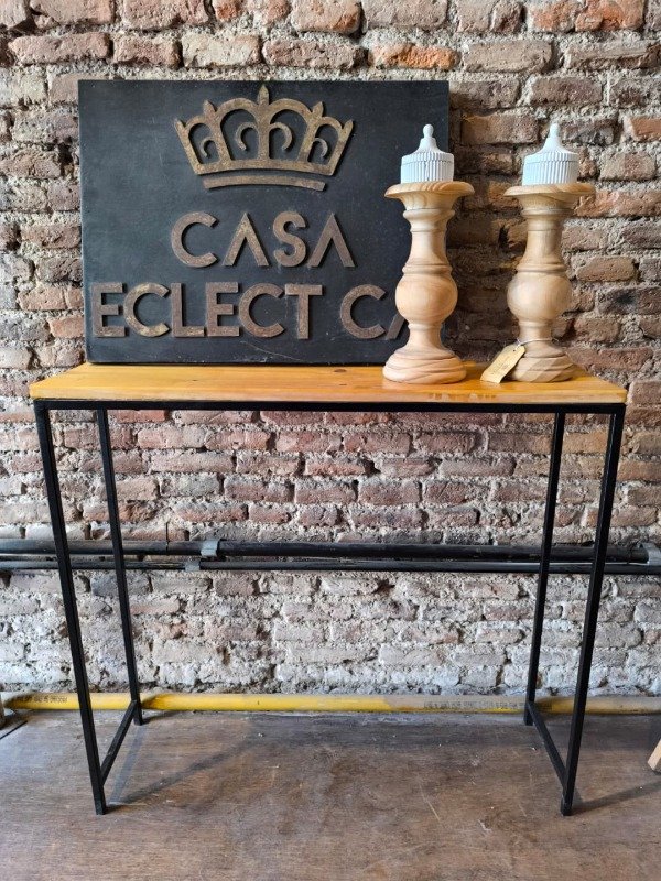 Producto - Mueble / Recibidor / M: 90 cm x 25 cm x h 82 cm