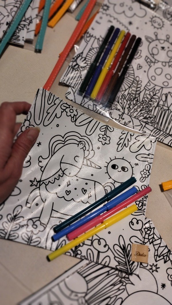 Producto - SET PARA COMPARTIR PINTAR Y BORRAR