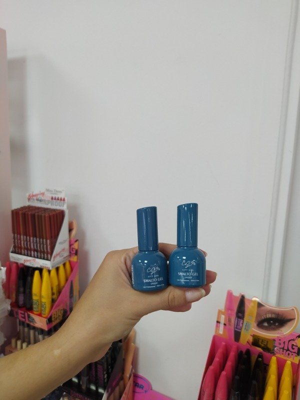 Producto - Esmalte semipermanente city girl azul