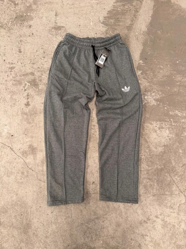 Producto - Jogging Adidas pinzado - 2