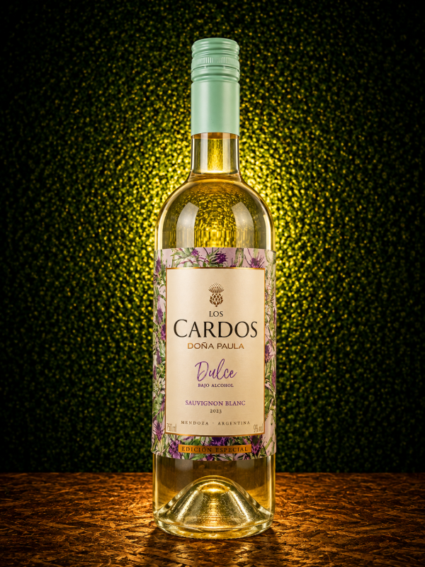 Producto - LOS CARDOS SAUVIGNON BLANC DULCE
