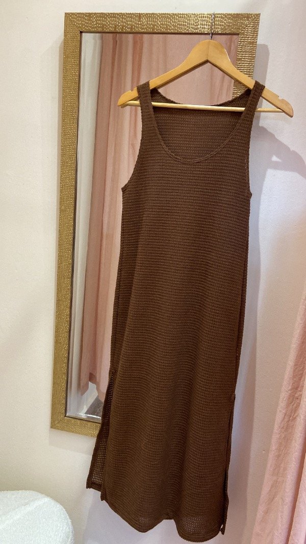 Producto - Vestido con dos tajos marrón