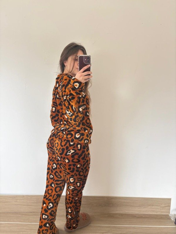 Producto - Pijama polar soft Jaguar pantalon + buzo - 2