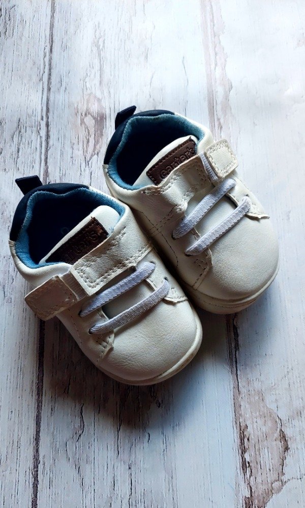 Producto - ZAPAS CUERINA CARTERS NUM 18