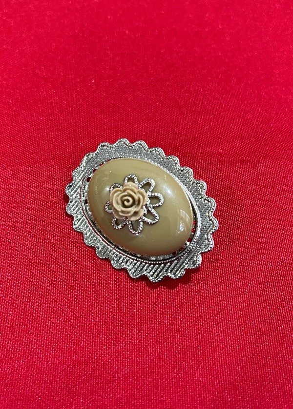 Producto - Broche Rosita Camel