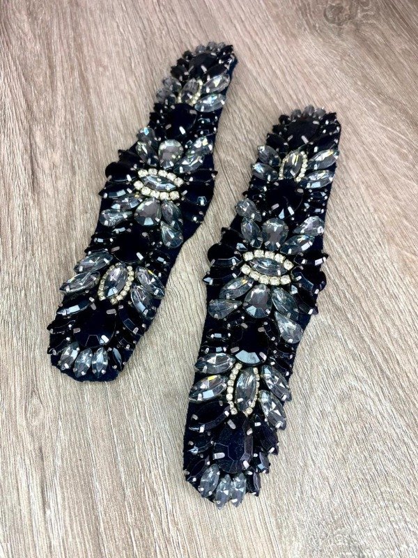 Producto - CHARRETERAS BLACK