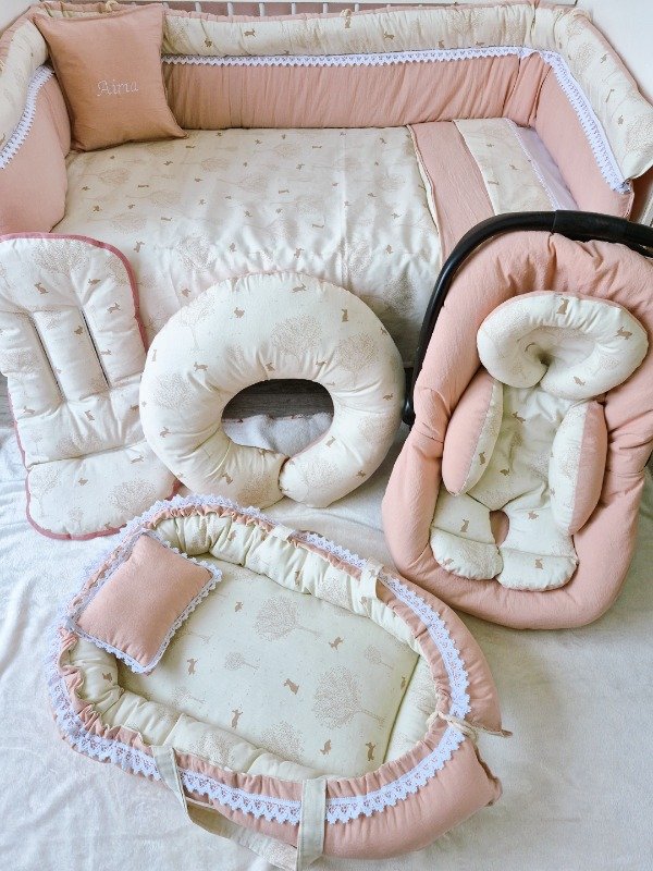 Producto - Set de 10 piezas Conejos beige/rosa