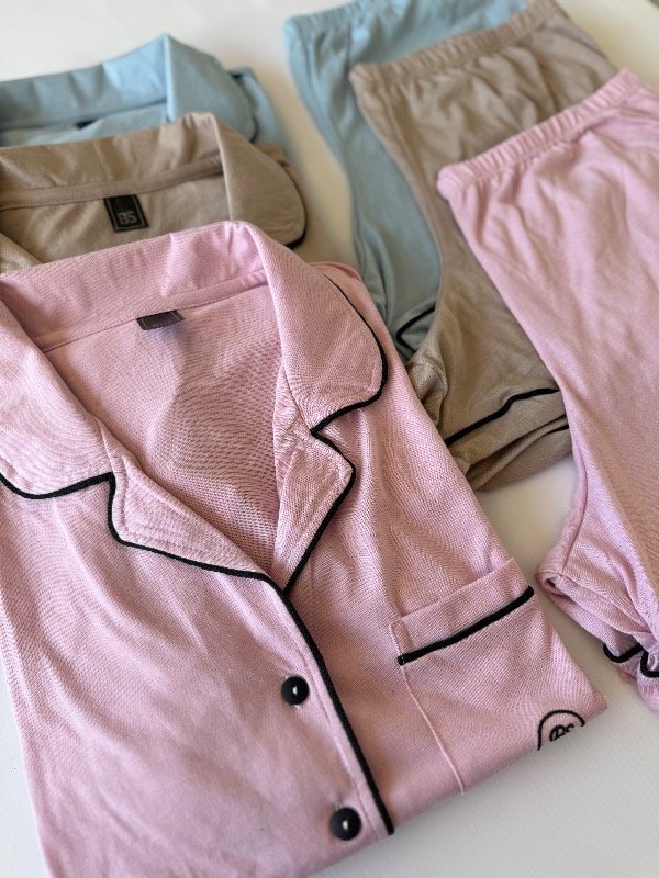 Producto - PIJAMA CAMISERO LISO