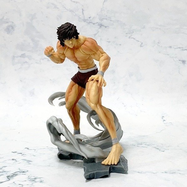 Producto - Figura Baki base gris - Baki Hanma (16.5cm)