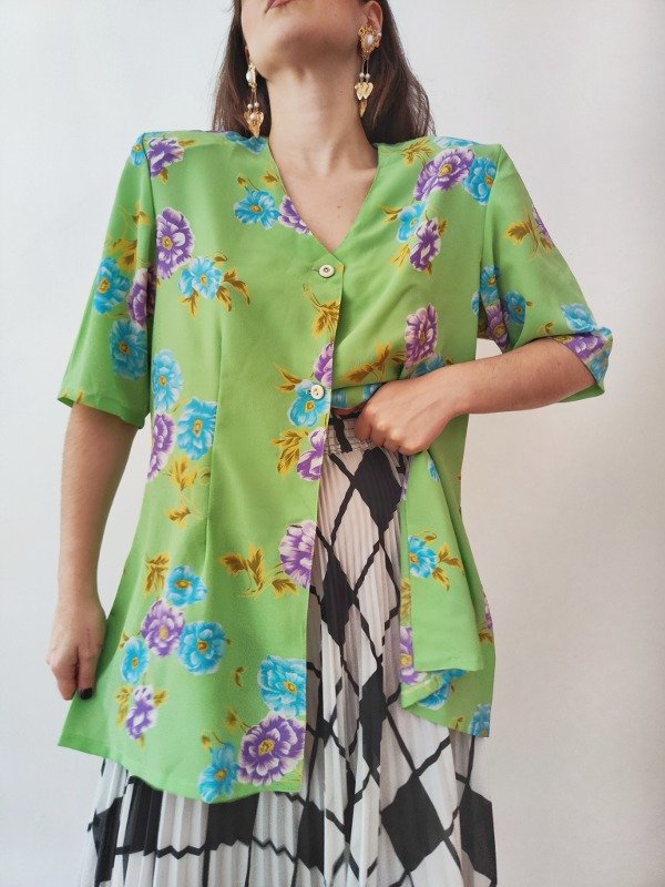 Camisa manzana de flores