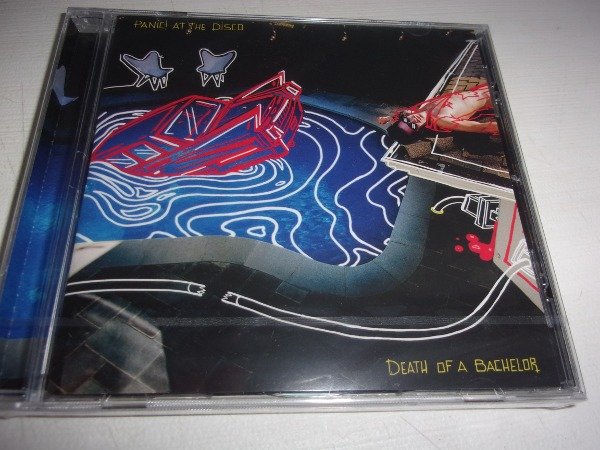Producto - CD PANIC AT THE DISCO DEATH OF A BACHELOR NUEVO EUROPA 31D