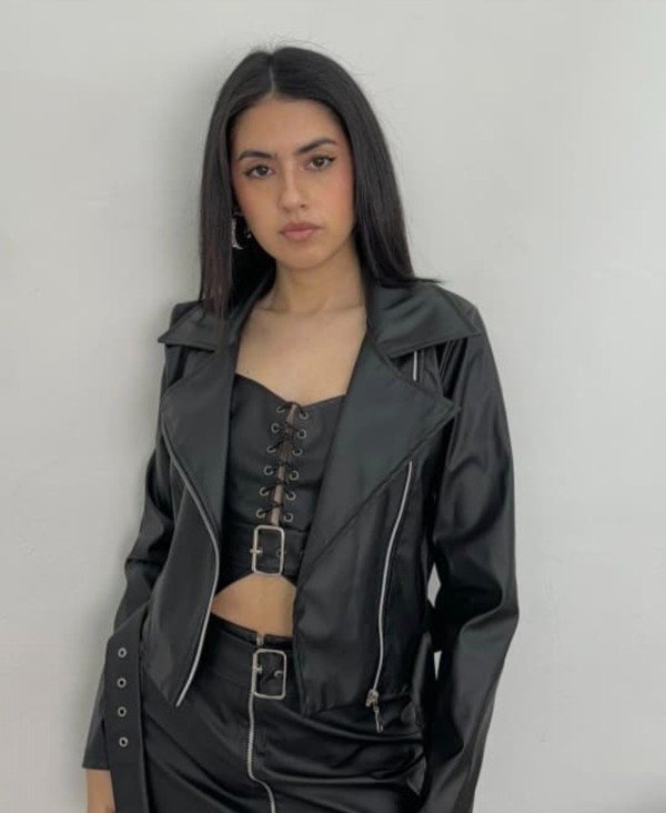 Producto - Chaqueta con cinto
