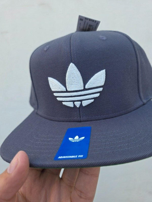 Adidas originals snapback 2026 gris — imagen 3