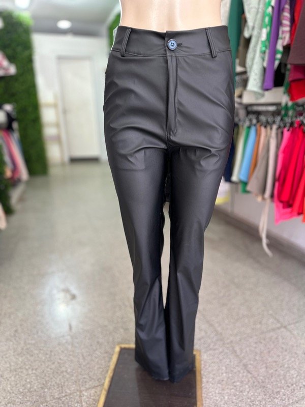 Producto - PANTALÓN WIDE LEG ENGOMADO