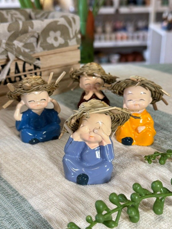Producto - Buda con sombrero- cada uno (Efectivo: 4.960)