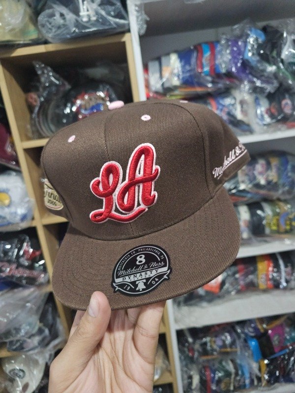 Los Angeles Lakers Vintage Finals 2009 Side Patch de Mitchell And Ness, talle 8 — imagen 2