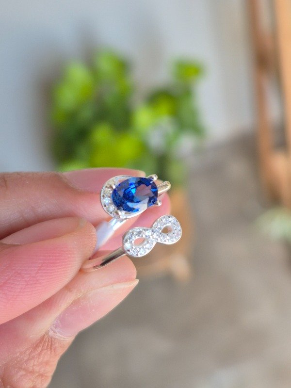 Producto - Anillo infinito y piedra azul