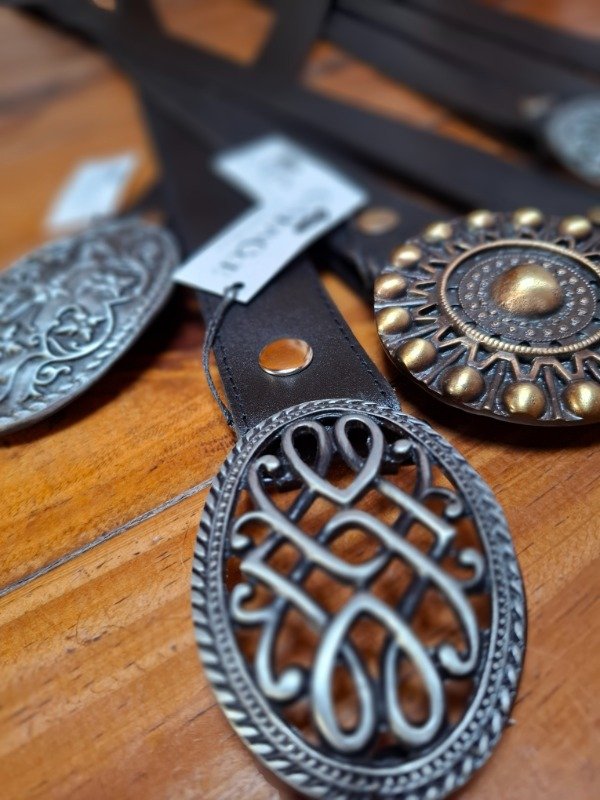 Producto - Cinto cuero negro con costura