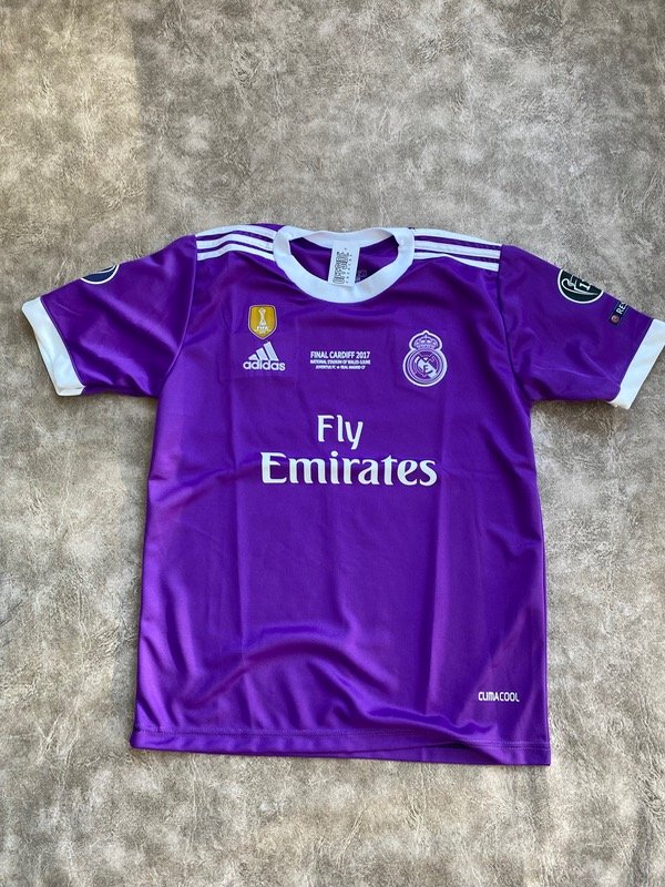 Producto - REAL MADRID 2017 - ALTERNATIVA