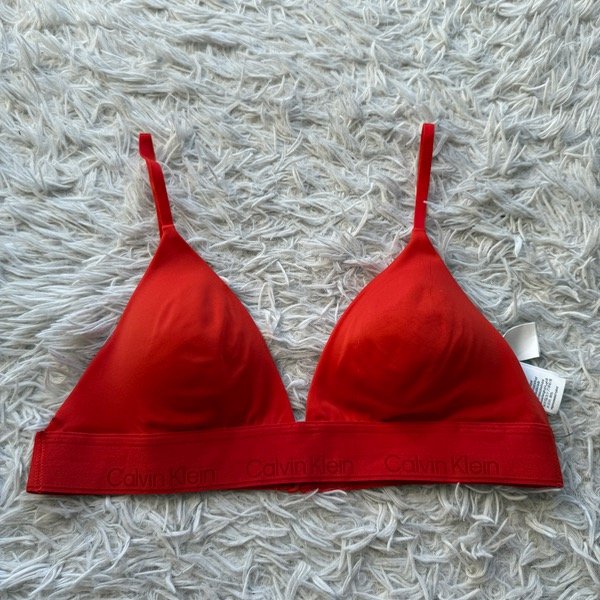 Producto - TOPS Y CORPIÑO CALVIN KLEIN 1
